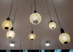 Led bailey 143096 orient dots g125 e27 dim 4w 100lm 827 noir avec lumière dimmable