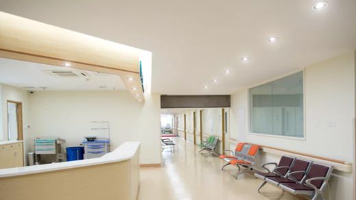 PHILIPS 03505900 COREPRO LED PLC 360º 8,9 W 3CCT 2P G24d